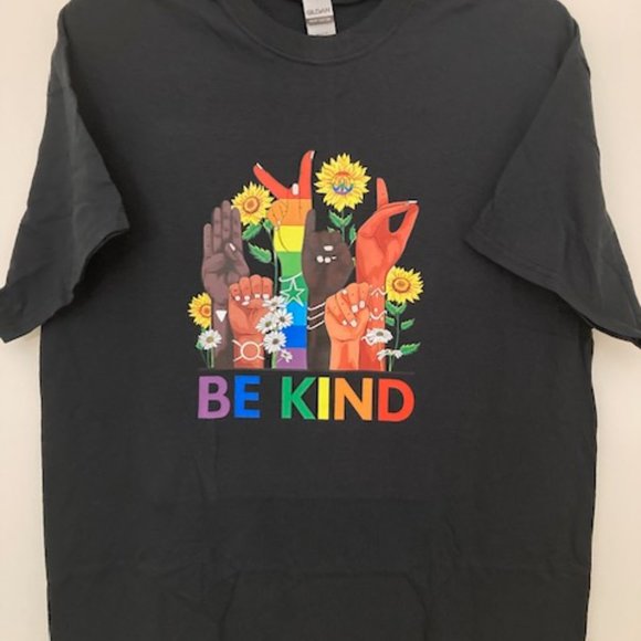 Custom Made T-Shirt - Unisex Size XL - Be Kind - Picture 1 of 3